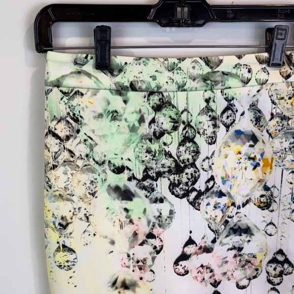 Ted Baker crystal droplet print pencil Skirt size 4 US - Picture 4 of 12